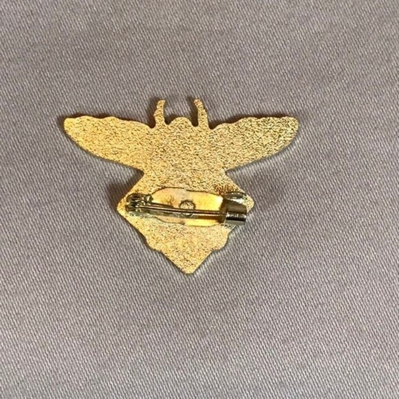 Rhino Beetle Lapel Pin Brooch - Picture 2 of 3